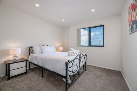 Photo of property in 6/43b Waimumu Road, Massey, Auckland, 0614