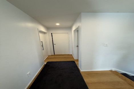 Photo of property in 54e Birkdale Road, Birkdale, Auckland, 0626