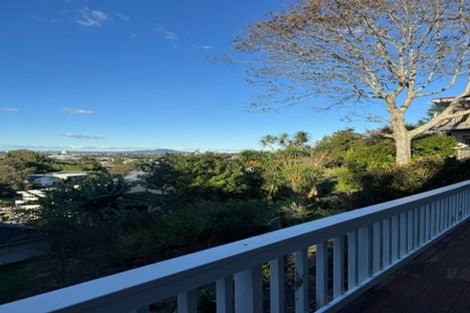 Photo of property in 45 Agincourt Street, Glenfield, Auckland, 0629