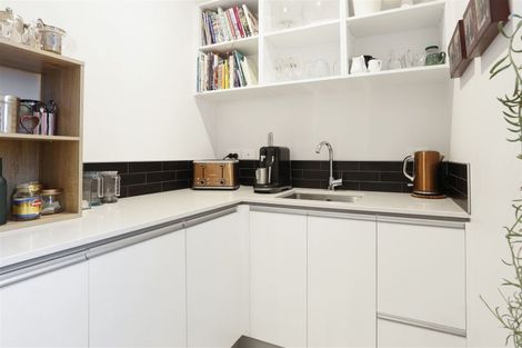 Photo of property in 21 Kukuwai Avenue, Red Beach, 0932