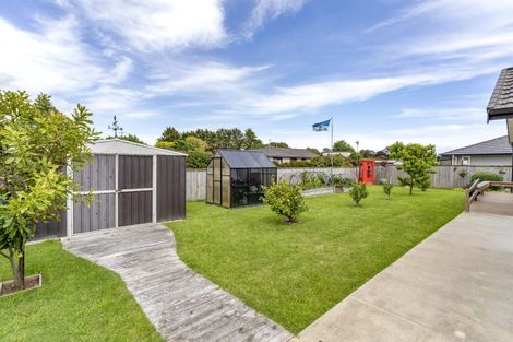 Photo of property in 35 Waipunahau Road, Waikanae, 5036