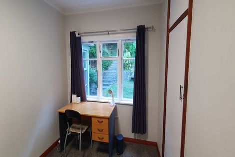 Photo of property in 70 Chamberlain Road, Karori, Wellington, 6012