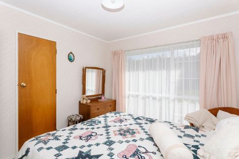 Photo of property in 241 Adelaide Road, Dannevirke, 4930