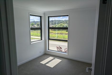 Photo of property in 31c O'meara Street, Swanson, Auckland, 0614