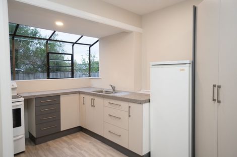 Photo of property in 98 Prestons Road, Redwood, Christchurch, 8051