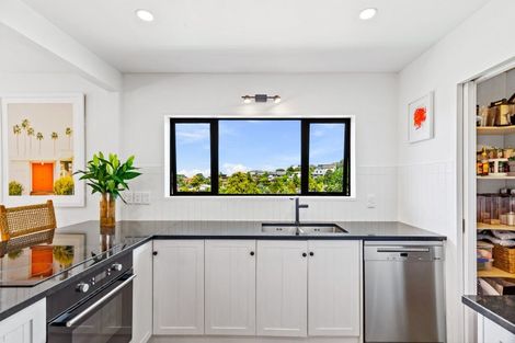 Photo of property in 89 Hebron Road, Waiake, Auckland, 0630