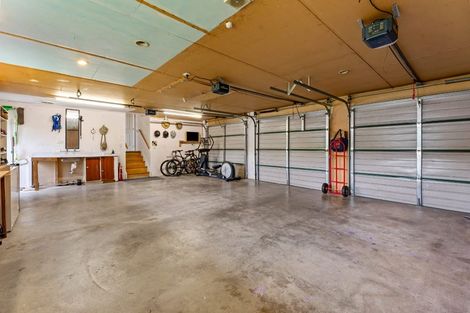 Photo of property in 19 Rosella Grove, Waimauku, 0812