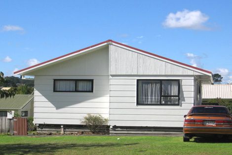 Photo of property in 92 Chislehurst Street, Henderson, Auckland, 0612