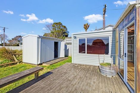 Photo of property in 403 Carrington Street, Upper Vogeltown, New Plymouth, 4310