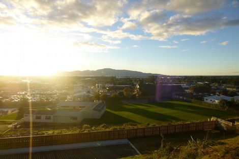 Photo of property in 35 Ruapehu Street, Paraparaumu, 5032