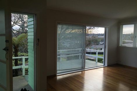 Photo of property in 36 Bond Crescent, Forrest Hill, Auckland, 0620