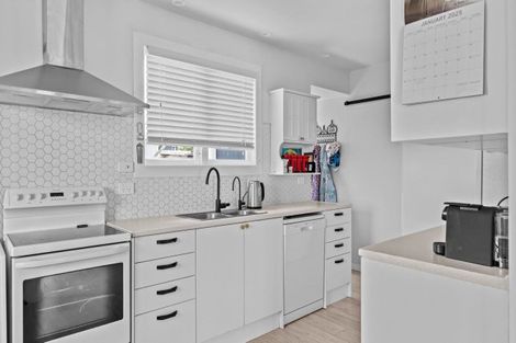 Photo of property in 28 Kotuku Place, Tokoroa, 3420