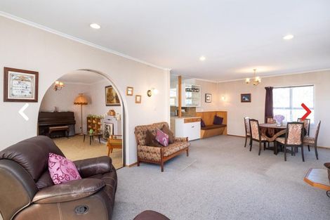 Photo of property in 6 Memorial Park Avenue, Haumoana, 4102