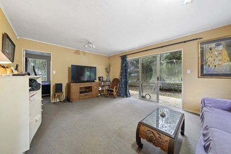 Photo of property in 16 Buccaneer Place, Grenada Village, Wellington, 6037