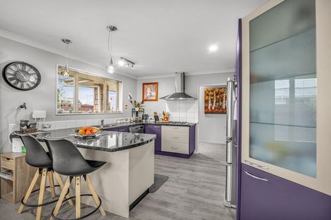 Photo of property in 10 Ropley Street, Amberley, 7410