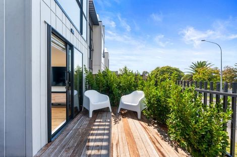 Photo of property in 9c Glamorgan Drive, Torbay, Auckland, 0630