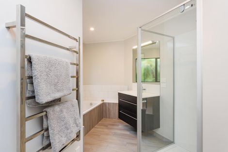 Photo of property in 190 Kelvin Grove Road, Kelvin Grove, Palmerston North, 4414