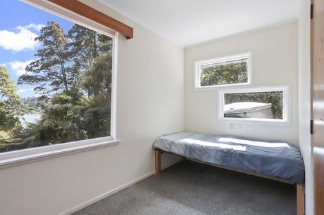 Photo of property in 39 Arapito Road, Titirangi, Auckland, 0604