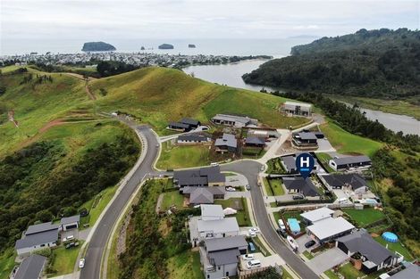 Photo of property in 9 Manatu Close, Whangamata, 3691