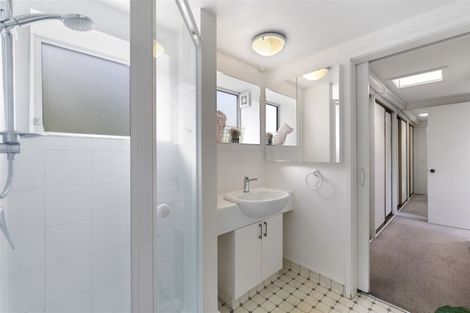 Photo of property in 25 Valley Road, Cashmere, Christchurch, 8022