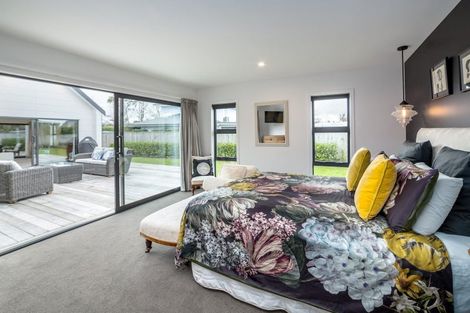 Photo of property in 85 Reading Street, Greytown, 5712