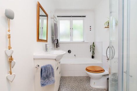 Photo of property in 96 Hocken Street, Kenmure, Dunedin, 9011