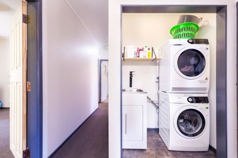 Photo of property in 3 Upjohn Street, Brooklands, New Plymouth, 4310