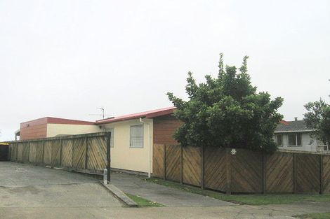 Photo of property in 122 Conclusion Street, Ascot Park, Porirua, 5024