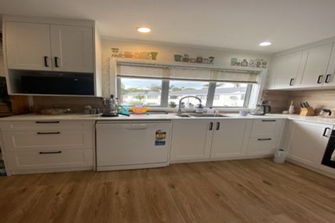Photo of property in 10/15 Andersons Road, Oteha, Auckland, 0632