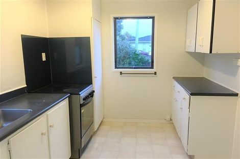 Photo of property in 1/22 Highland Park Drive, Highland Park, Auckland, 2010