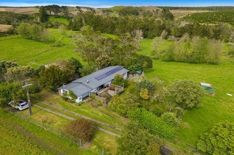 Photo of property in 118 Trig Road, South Head, Helensville, 0874