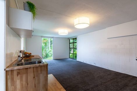 Photo of property in 57 Arapito Road, Titirangi, Auckland, 0604