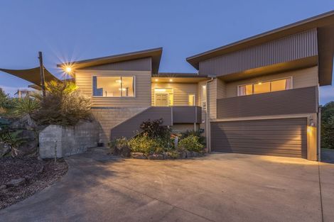 Photo of property in 8 Roger Guy Place, Welcome Bay, Tauranga, 3175