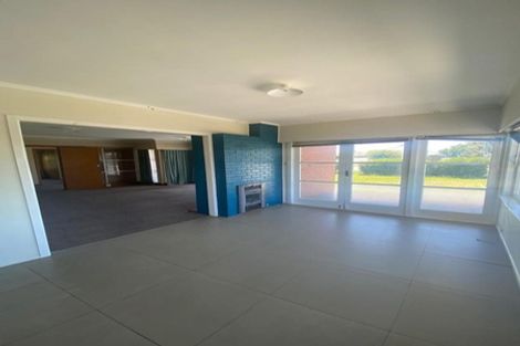 Photo of property in 107 Clevedon Road, Papakura, 2110