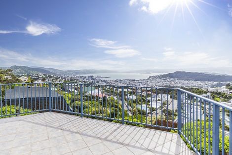 Photo of property in 33 Mitchell Street, Brooklyn, Wellington, 6021