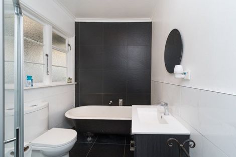 Photo of property in 100 West Street, Feilding, 4702