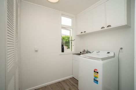 Photo of property in 216 Grey Street, Palmerston North, 4414