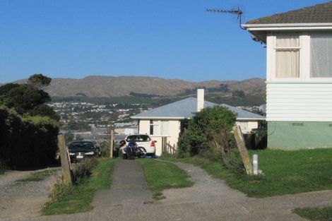 Photo of property in 14 Rangituhi Crescent, Takapuwahia, Porirua, 5022