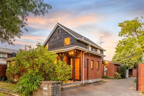 Photo of property in 270 Memorial Avenue, Burnside, Christchurch, 8053