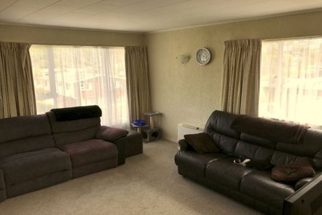 Photo of property in 3 Ayton Drive, Whitby, Porirua, 5024