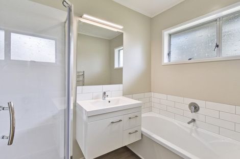 Photo of property in 1/31 Halver Road, Hillpark, Auckland, 2102