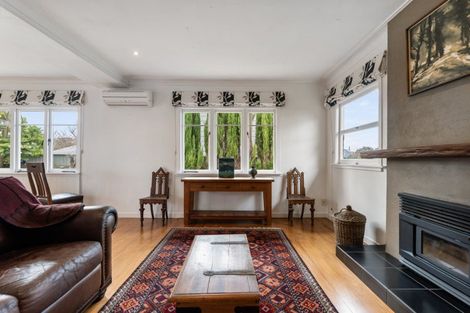 Photo of property in 276 Otumoetai Road, Otumoetai, Tauranga, 3110