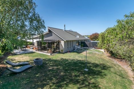 Photo of property in 8 Walker Place, Rangiora, 7400