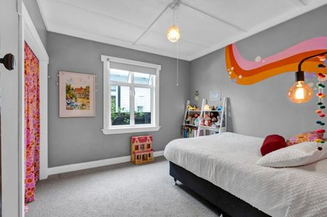 Photo of property in 21 Gaine Street, New Plymouth, 4310