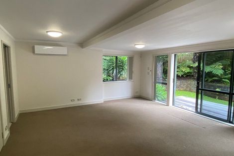 Photo of property in 9 Nottingham Place, Northcross, Auckland, 0630