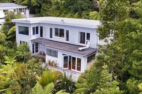 Photo of property in 3 Park Road, Titirangi, Auckland, 0604