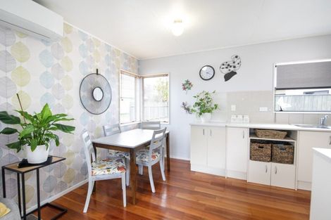 Photo of property in 11c Hinton Road, Taradale, Napier, 4112