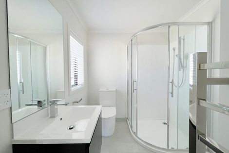 Photo of property in 1/12 Charlemont Street, Whitiora, Hamilton, 3200