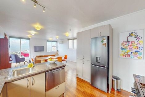 Photo of property in 132 Mitchell Street, Brooklyn, Wellington, 6021