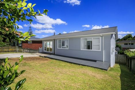 Photo of property in 18 Lendic Avenue, Henderson, Auckland, 0612